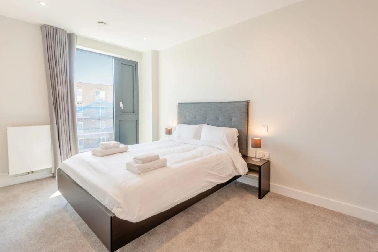 Modern Apartments In Brentford 2 Minutes Walk From Kew Bridge Exteriör bild
