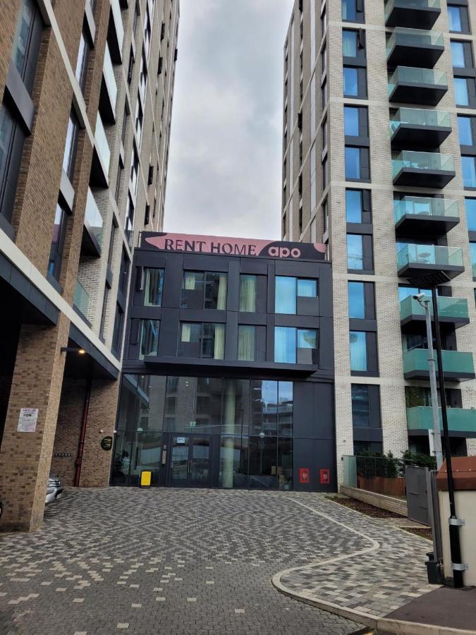 Modern Apartments In Brentford 2 Minutes Walk From Kew Bridge Exteriör bild